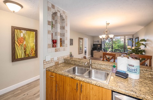 Kihei Condo | UPDATED-RARE GROUND FLOOR 2 BEDROOM-AC THROUGHOUT-METICULOUS CLEANING