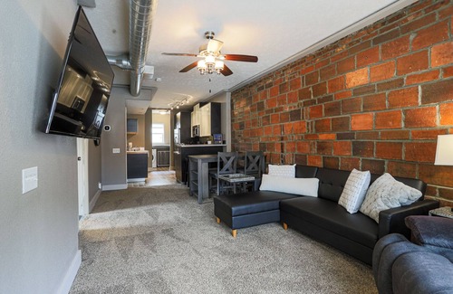 Downtown Omaha Apartment | Updated rental unit near downtown Omaha