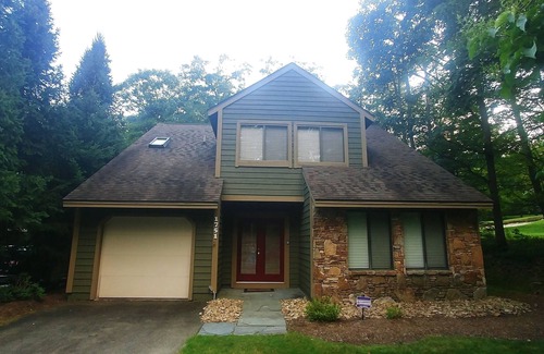 Jefferson Township House | updated single family home for a getaway