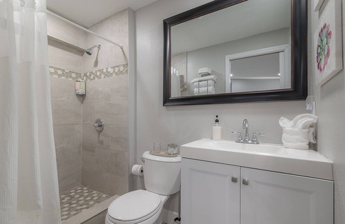 St. Petersburg - Clearwater Apartment | Updated St. Pete Studio at The Urban Standard 9