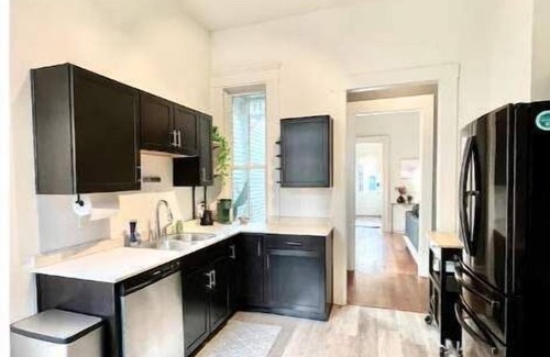 Highlands House | Updated & Stylish Bungalow