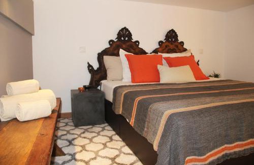 Setubal Apartment | Updated Stylish Studio by River Sado