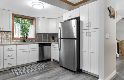 Vail House | Updated Townhome Overlooking Gore Creek, Deck with Private Hot Tub + Gas Grill, Parking for 4