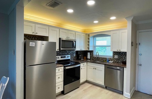 Siesta Key Condo | UPDATED WITH STUNNING GULF VIEW
