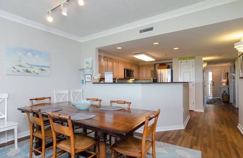 Shell Island Condo | Upgraded Oceanfront 3BR Condo in WrightsvilleDunes