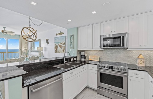 Panama City Beach Condo | UPGRADES GALORE! 12TH FLOOR UNIT! BCH SRVC INCL!