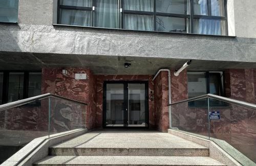 Bucharest City-Centre Apartment | UpHome Suites