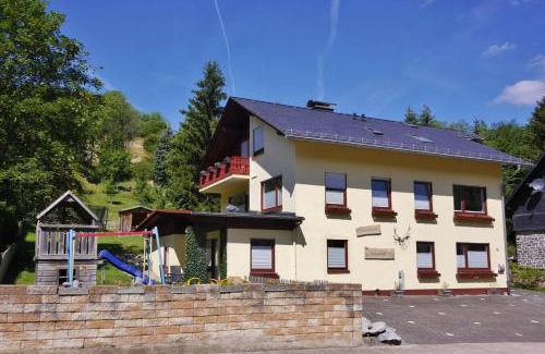 Schwalefeld Apartment | Upland Apartments - Fewo Waldgeist (inkl. MeineCardPlus)
