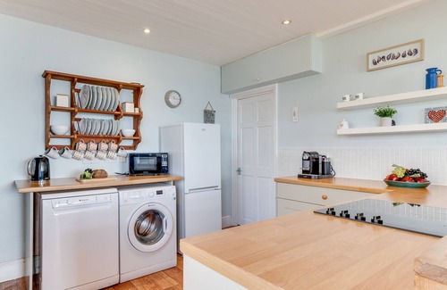Praa Sands House | Uplands - Three Bedroom House, Sleeps 6