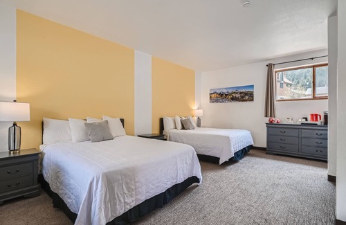 Idaho Springs Hotel | Uplift Inn