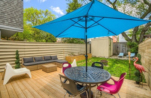 Woodbine - Lumsden House | ★ Upper Beaches Zen Den - Entire House + Parking ★