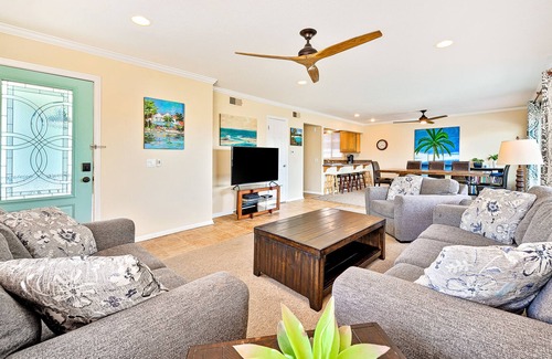 West Newport House | Upper condo walkable to the beach with decks, balcony, grill, views, & W/D