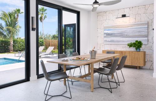 Leeward Settlement Villa | Upper East Side Enclave # 18