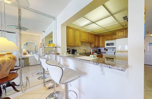 Madeira Beach Condo | Upper Floor with Exceptional Views. Beachfront Studio. Private and Peaceful Complex. Heated Pool.