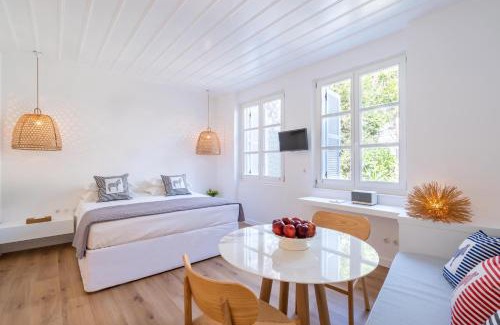 Hydra House | Upper Hydra