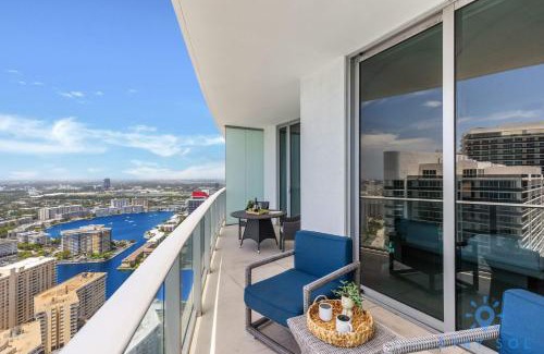 Hollywood South Central Beach Apartment | Upper Level Penthouse - Amazing Views Beach & Intracoastal