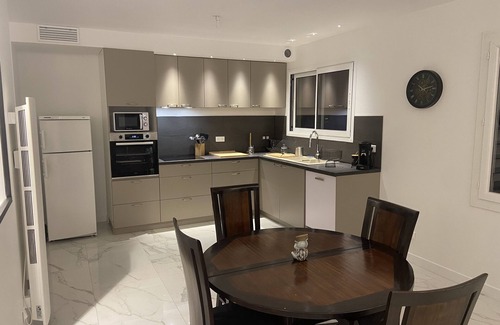 Vence House | Upper villa with garden and large sunny terrace