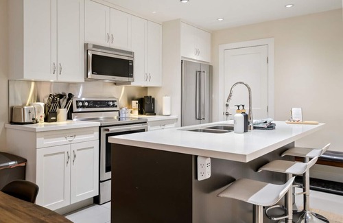 Blackcomb Apartment | Upper Village Ski Out Top Floor 2BDR Special Rates Pool closure
