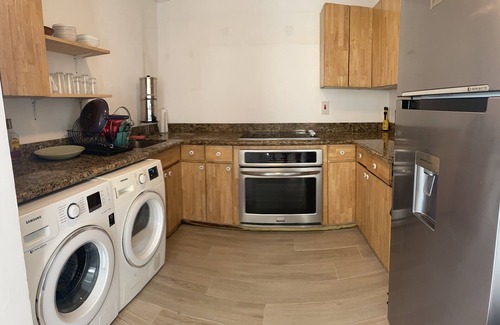 Orange Bay Apartment | upscale 1 bedroom apartment in private beach community