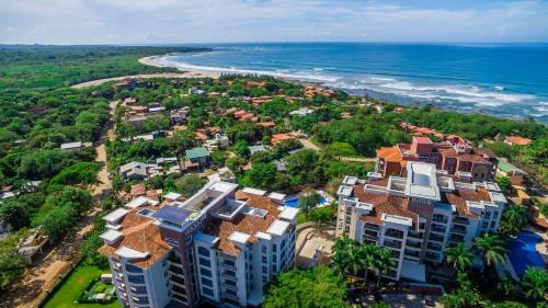 Playa Langosta Apartment | ✰Upscale 3Bdr condo✰ Incredible amenities ✰Fast wifi