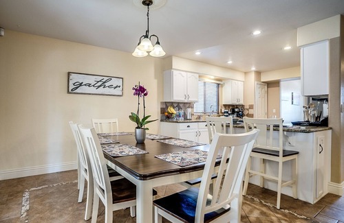 Black Mountain House | Upscale 4 BR Home with RV parking