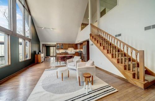 The Woods House | Upscale 4 Fireplaces Fire Pit & Pool Access