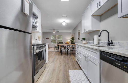 Griffin Heights House | Upscale 4BR/3BA Townhome - Walk to FSU Stadium