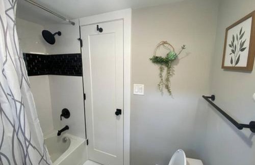 West Falls Church Apartment | Upscale Apartment in Fall Church