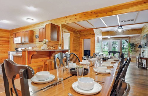 Walker Lake Cabin | Upscale Cabin on 20 acres, Hot Tub, Game Room.