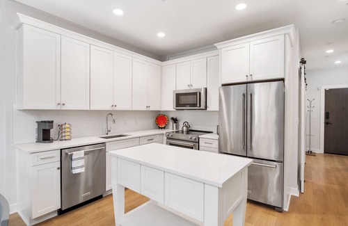 Murray Hill Condo | Upscale Condo in Annapolis