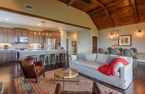Boone Condo | Upscale Condo in Blue Ridge Mtn Club