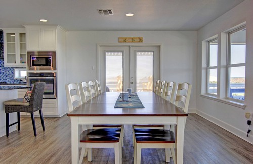 Port Aransas House | Upscale home! Beach Access! Community Pool