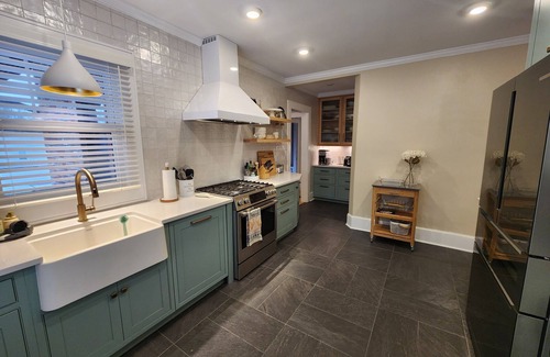 Watkins Glen House | UPSCALE HOME LOCATED IN THE HEART OF WATKINS GLEN