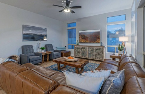 Las Sendas House | Upscale in Mesa: Private Htd SALT WATER Pool, Hot Tub, Ping Pong & Pool Tables, Golf