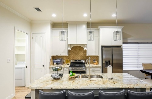 Lubbock House | Upscale in Uptown West 4/2/2