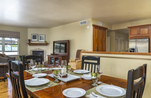 Avila Beach Condo | Upscale Living in Downtown Avila Beach