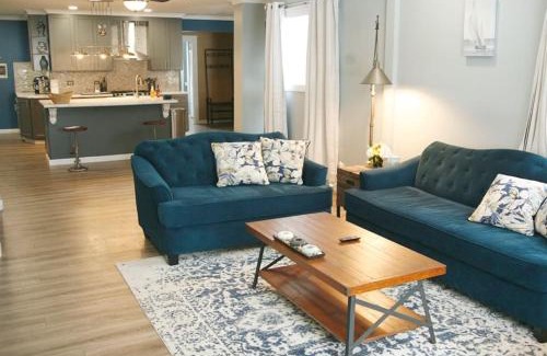 Ludington House | Upscale luxury home just a few blocks from beach