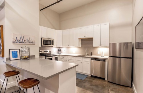 Galveston Condo | Upscale Modern Loft-The Strand District-Premium Location-Pets OK-Outdoor Space