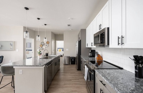 Athens Apartment | Upscale, New Apt | Pool | Long Stays