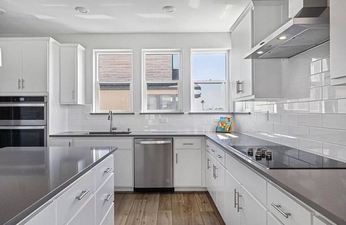 East San Mateo House | Upscale Quiet 2B2.5B 1450sqft Townhome Between SF and South Bay