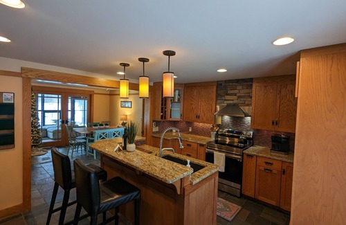 Timberline House | Upscale, Quiet & Private, Easily Accessible