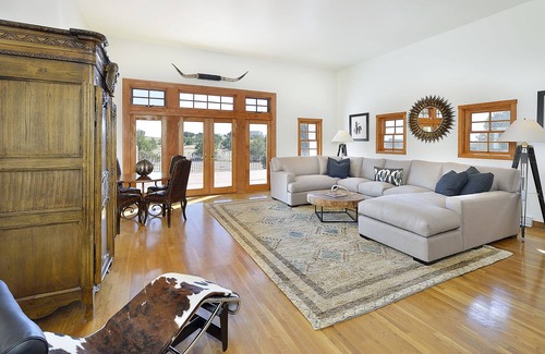 Seton Village House | Upscale Retreat on 10-acre Horse Ranch