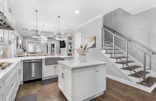 SoHo House | Upscale Soho living Near bayshore Boulevard