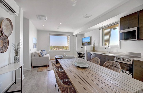 Corpus Christi Condo | Upscale & Spacious! Private Walkable Beach Access, Pool