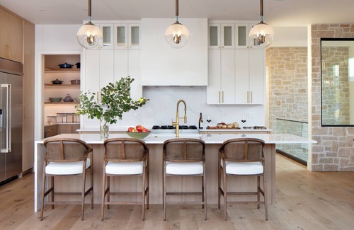 Jackson House | Upside Down. East Jackson new construction, hot tub, chef's kitchen,