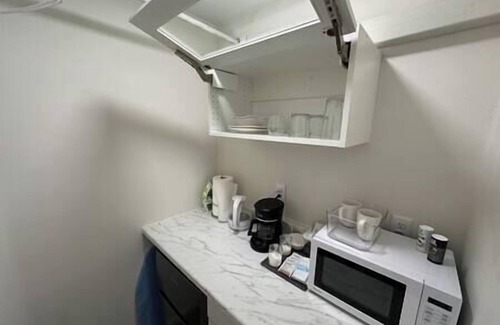 College Hill Apartment | Upstairs UO, Autzen, Amazon Park