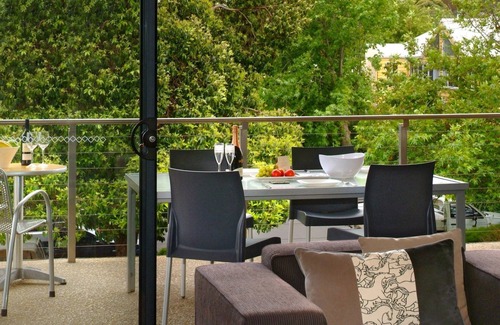 Margaret River Apartment | Uptown Apartment - Stylish Apartment in Town