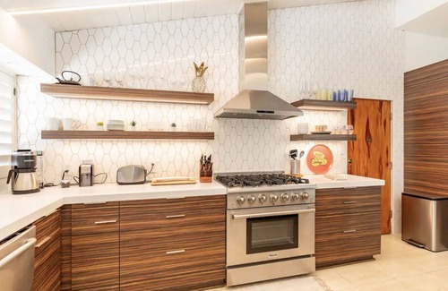 Old Las Palmas House | Uptown Design District Walking distance to Downtown Palm Springs!