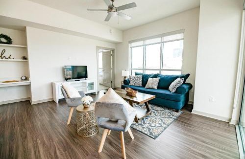 Third Ward Apartment | Uptown Fully Furnished 2BR Apartment apts