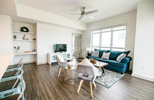 Third Ward Apartment | Uptown Fully Furnished 2BR Apartment apts